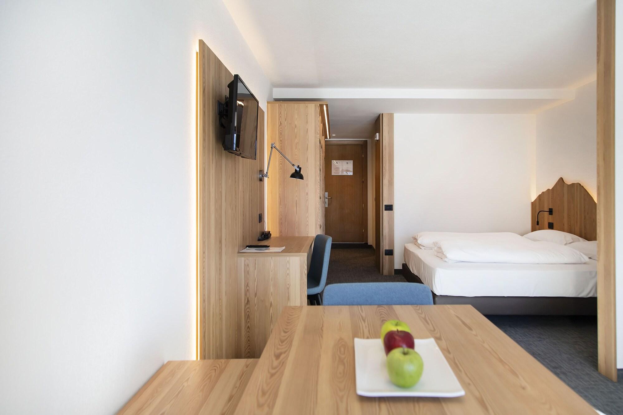 Blu Senales Zirm-cristal Hotel 4*